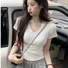 V-neck Front Shoulder Short-sleeved T-shirt for Women's Summer Korean Wear, a Unique and Beautiful Early Summer Top