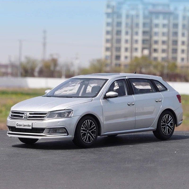 TCFJN1 1:18 VW Gran Lavida Alloy Car Model Diecast Metal Hatchback Vehicle Car Model High Simulation Collection Kid Toy Gift Decoration