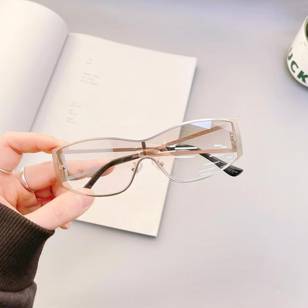 Korean Style Sunglasses Women High Quality Uv Protection Sun Glass For Men Travelling Hiking Sunglasses For Woman