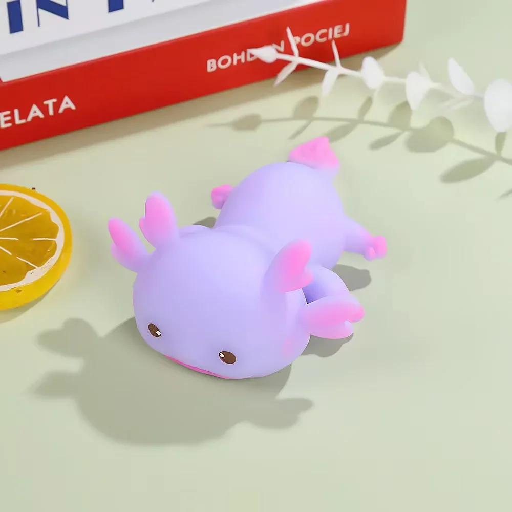 Axolotl Quetschball Niedlicher Cartoon-Fisch Langsam aufsteigend Squishy, Stressabbau Dehnbar Antistress Für Erwachsene