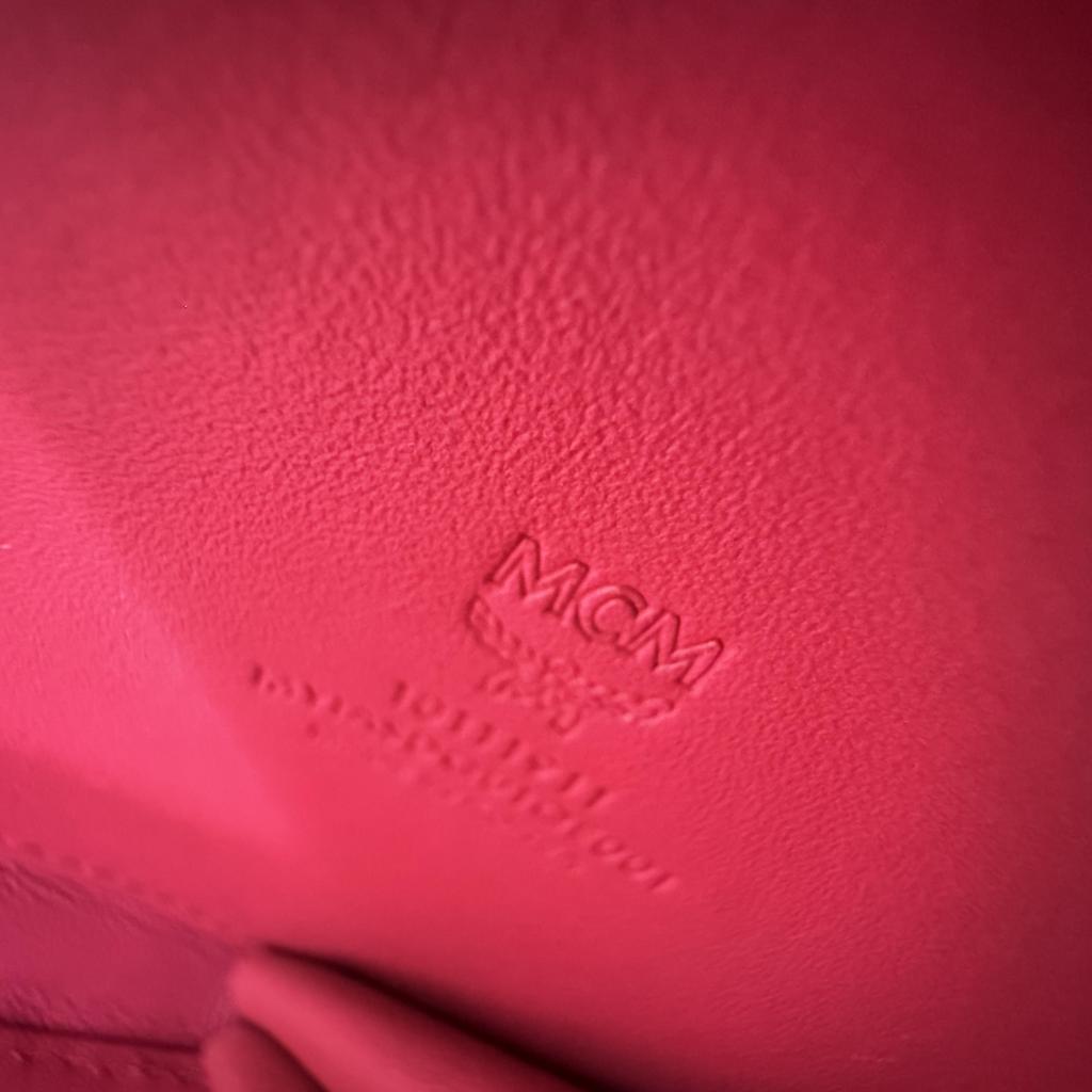 [Pre-Owned] Wallet - Excellent #1O16GTR
