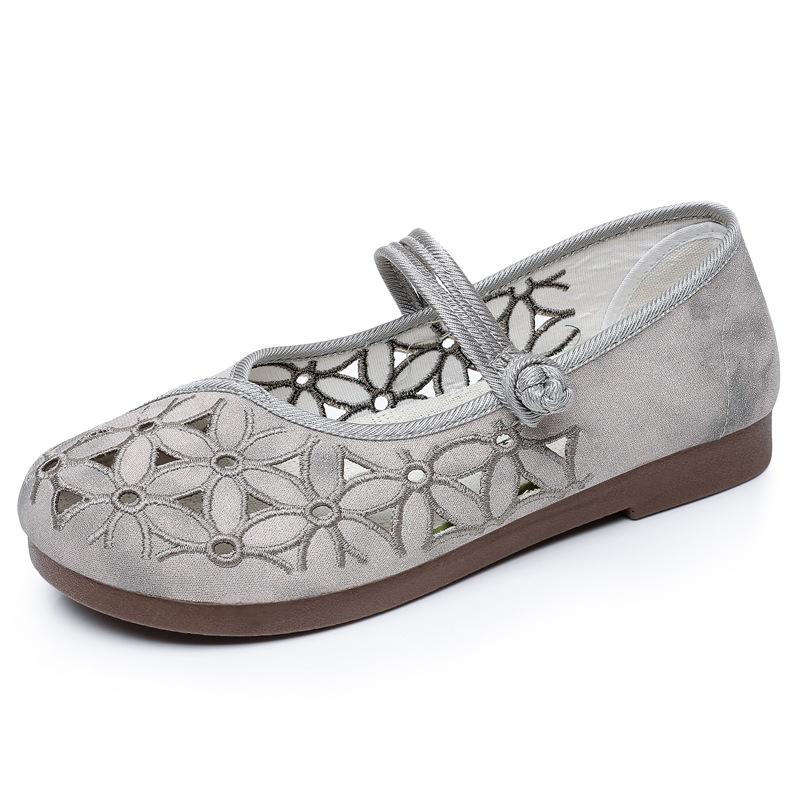 2025 Frühling und Sommer neue Mutter Schuhe Chinesischer Stil Alte Peking Stoffschuhe Damen Atmungsaktive Hohle Mittelalterliche und Ältere Lochsandalen