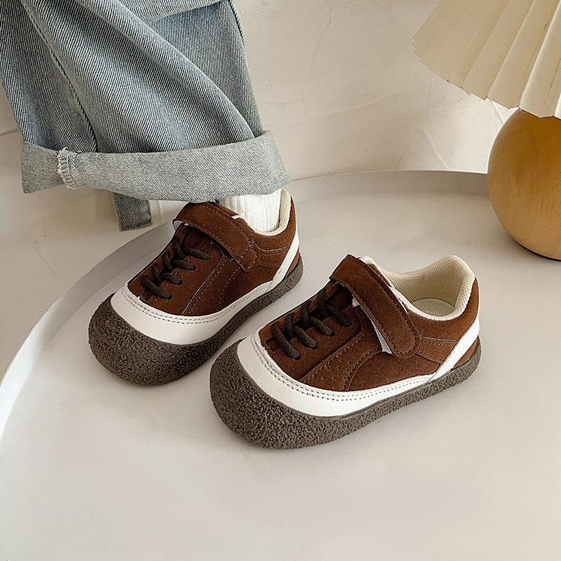 Small and Medium-sized Children's Sports Hiking Shoes Autumn and Winter Boys' Casual Shoes Girls' Board Shoes Velcro Splicing Contrasting Colors Korea