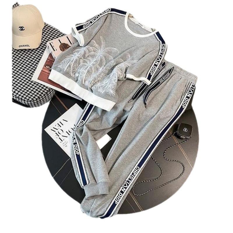 Loose, Age-reducing, Fashionable Street Short-sleeved Sweatpants, Casual Two-piece Suit