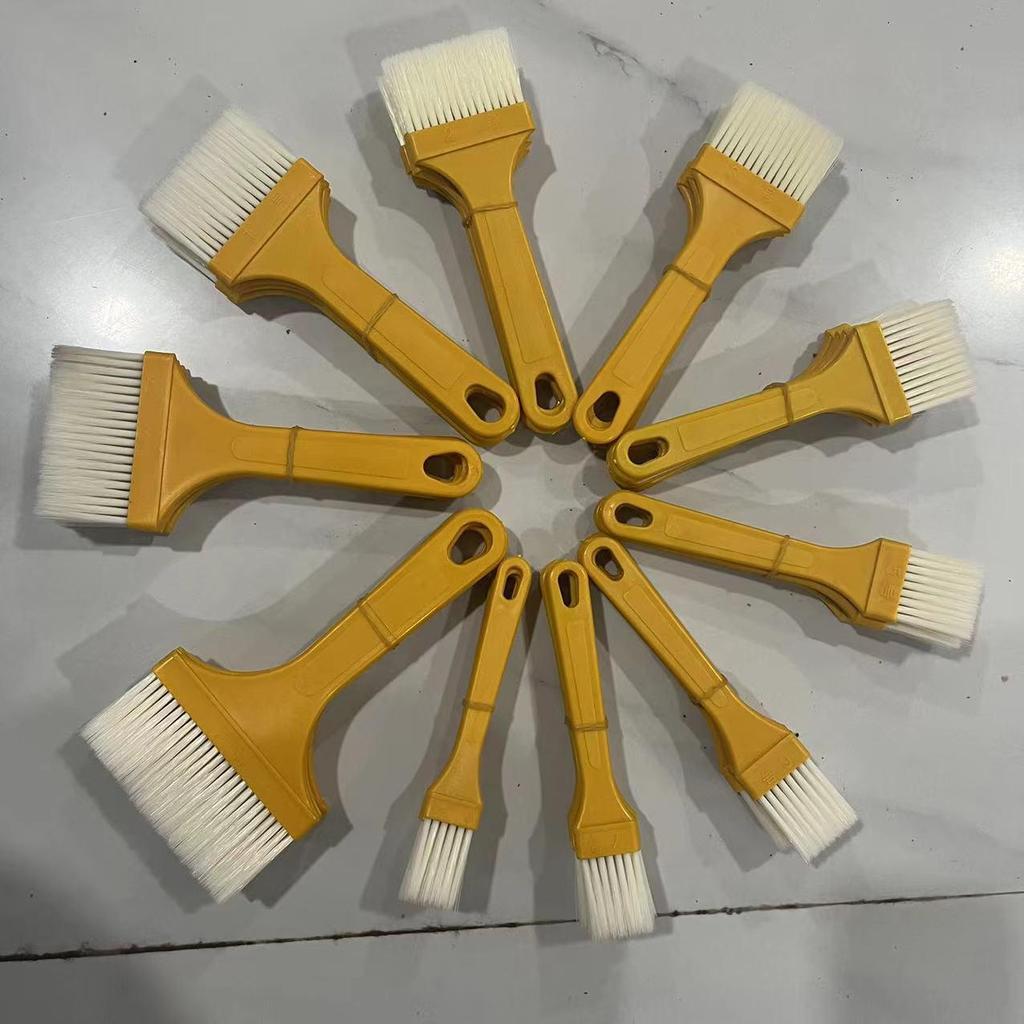 "Durable High-Temperature Resistant Plastic Brush for Cleaning, Painting, and Barbecuing"
