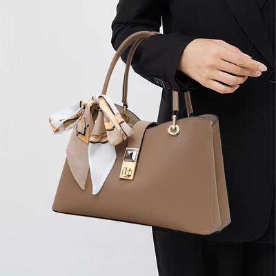 Aidrani Eine hochwertige und minimalistische Damenhandtasche aus hochwertigem Rindsleder mit großem Fassungsvermögen