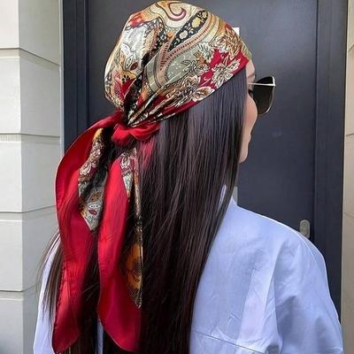 90*90cm Bedruckter quadratischer Schal Muslimisches Paisley Luxus-Schal Damenmode Cashew-Hijab Seidenart Satin Blumen-Haarband