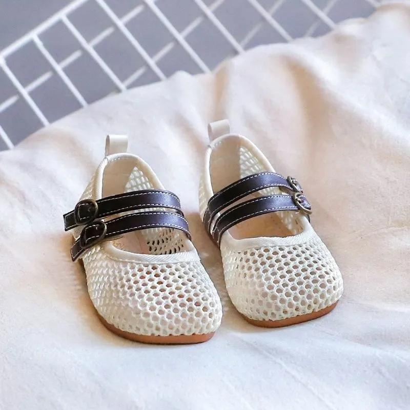 Children's Shoes Korean Girl Princess Shoes Breathable Hollow Net Sandals Children 1-2 Years Old Soft Sole Toddler Shoes