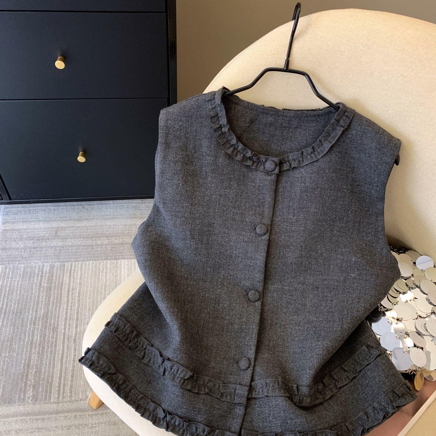 

2025 Grey Ear-Side Cape Vest: Stylish High-End Autumn Short Jacket S (Under 100 lbs)