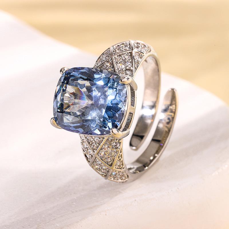 

Jewelry Copper Bottom Gold-Plated Simulation Color Treasure Corundum Fat Rectangular Temperament Ring Women 10 * 12