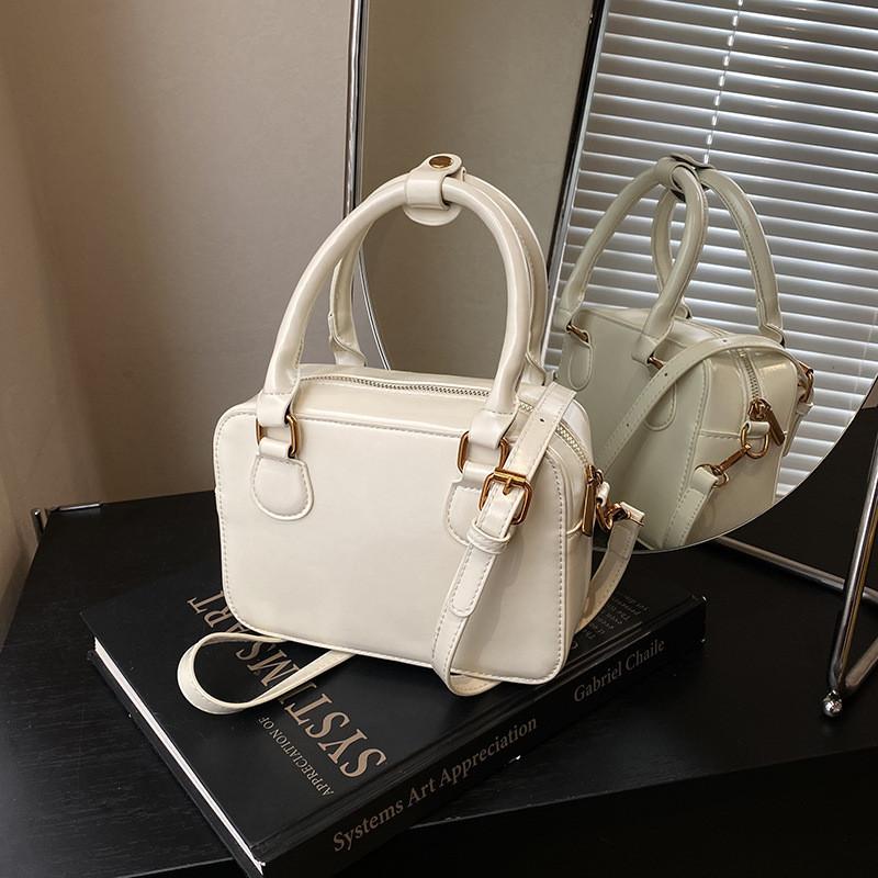 IELGY Ladies Messenger Bag Autumn Winter All-Match Fashion Korean Retro Portable Pillow Bag