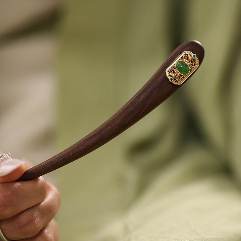 "Auspicious Lotus Cloud Sandalwood Hairpin: Ancient Chinese Style Hanfu Headdress for Women"