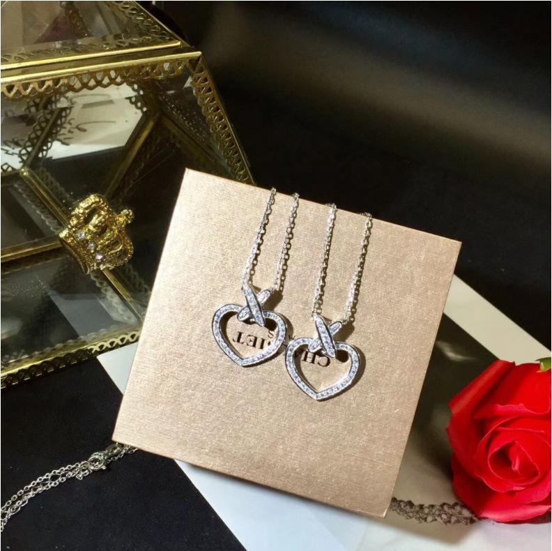 Slightly Inlaid Cross Love Necklace, Elegant Peach Heart Collarbone Chain, Jewelry, Socialite Girl