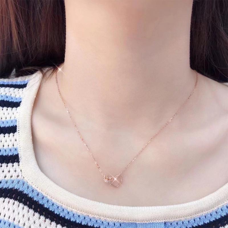 Korean Style Crown Heart Necklace - Light Luxury Niche Collarbone Chain for Women, Best Friend Gift