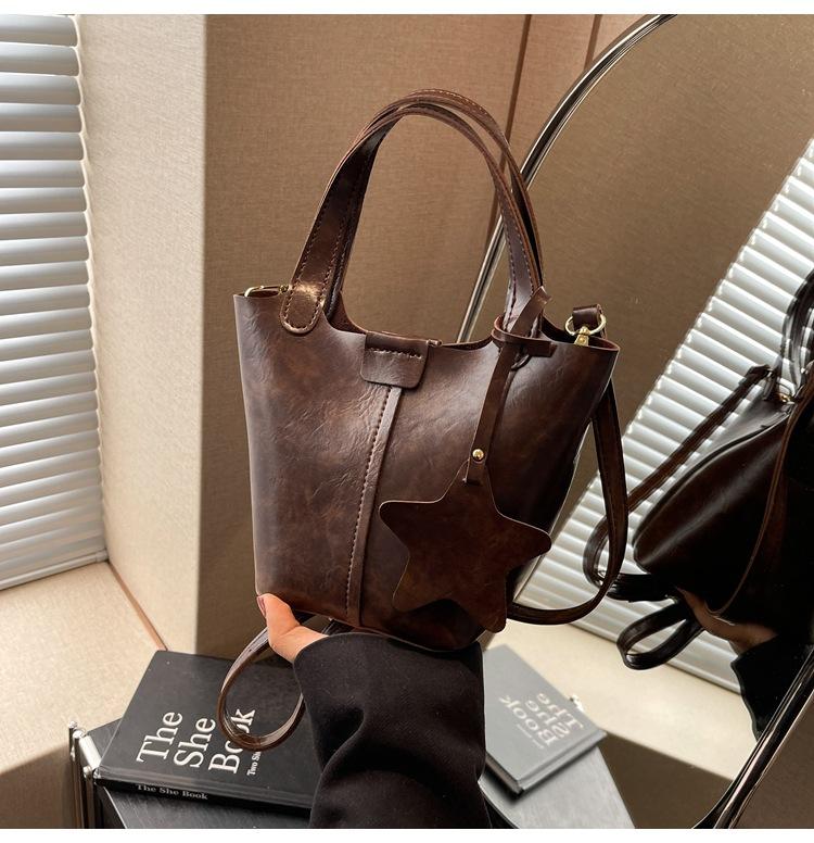 

Premium bag 2024 new popular fashion retro Maillard hand bag shoulder crossbody bucket bag