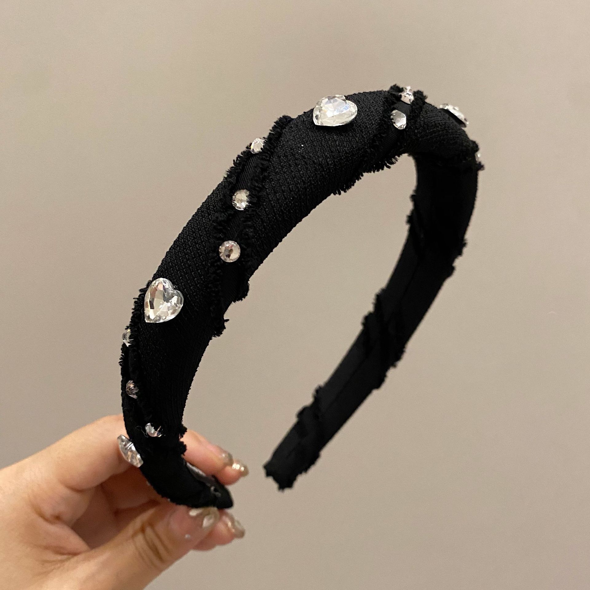 

Женские белые бриллиантовые повязки для волос, повязки для головы с драгоценными камнями, свадебные, романтичные, в форме сердца, со стразами, праздничные аксессуары для волос, обручи для волос