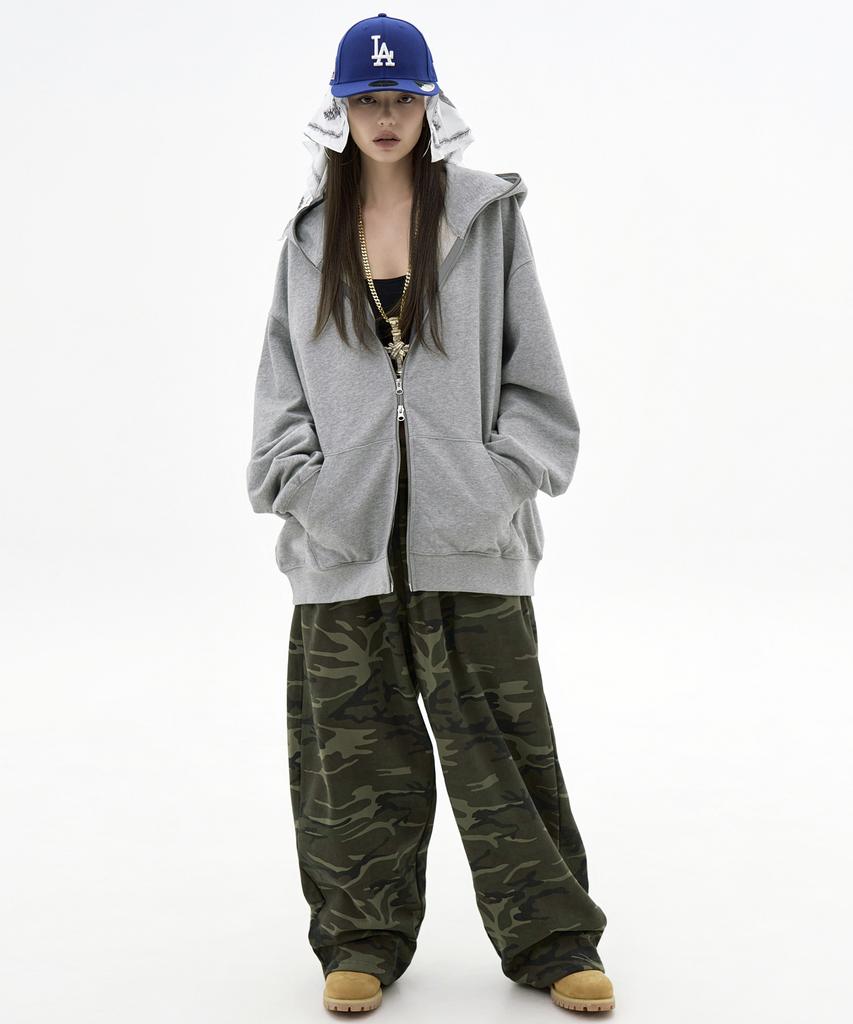 TAKEASY Giant Fit Solid Sweatpants (Camo Khaki)