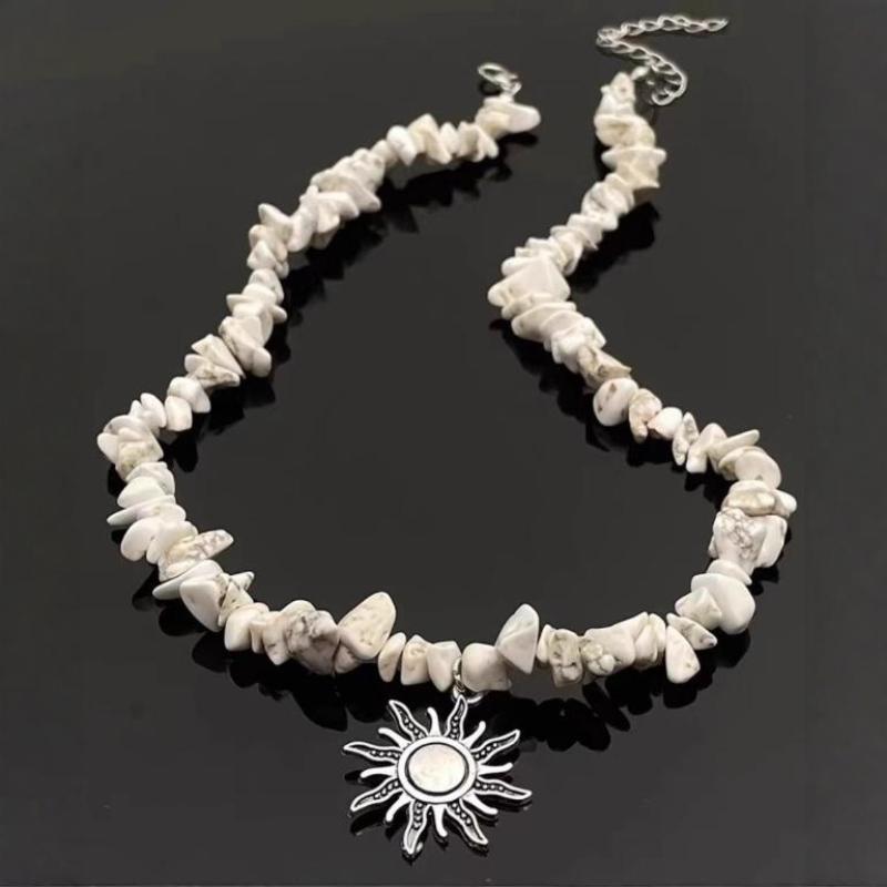 1Pcs Sun Pendant Irregular Beaded Chain Jewelry Bohemian White Natural Stone Choker Necklace For Women Vacation Daily Wear