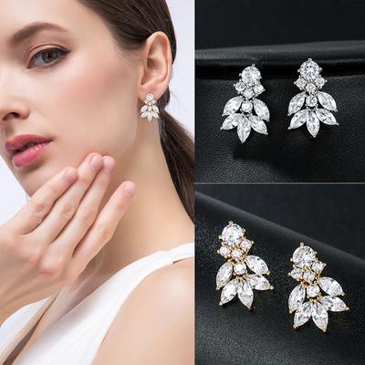 Temperament Elegant Copper Inlaid Zircon Women's Stud Earrings High Sense Bridal Earrings Wedding Photography Steel Needle Earrings Hot