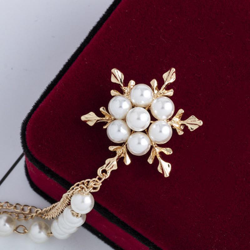 Elegant Simulation Pearl Snowflake Chain Tassels Brooch Fashion Brooches for Women Chain Pin Jewelry