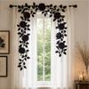 Künstliche Rosenranken-Girlande mit realistischen Blättern und Blumen-Design für Dekorationszwecke im Innen- und Außenbereich Halloween-Party Hausgarten Hochzeit