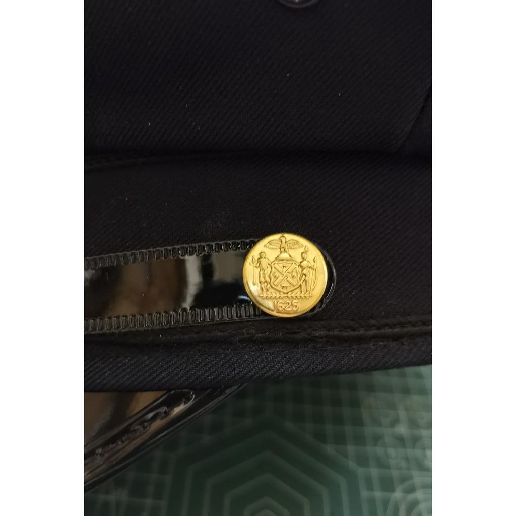 Pălărie octogonală New York cu un set de insigne aurii pentru pălărie