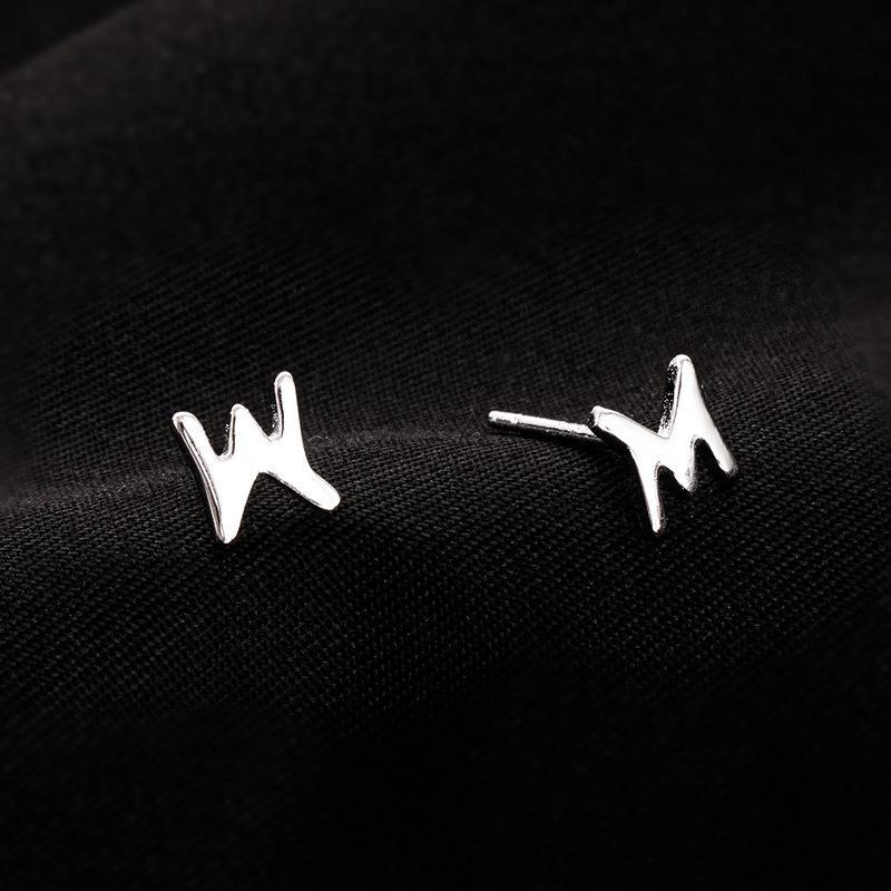 Banyan Tree S925 Silver English Alphabet Earrings for Women - Small, Comfortable, Single Earrings for Sleeping