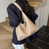 Tide and vertical large-capacity underarm mother and child bag, new fashionable shoulder bag, solid color, high-end retro tote bag.