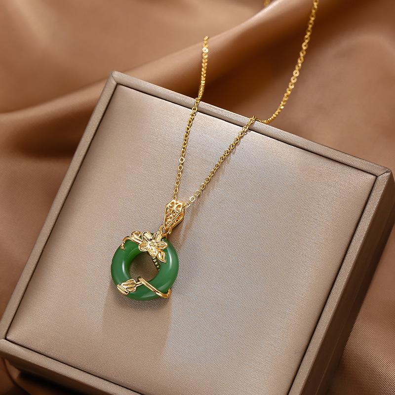 Retro Butterfly Flower Pendant Fashion Titanium Steel Choker Necklace Irregular Versatile Women