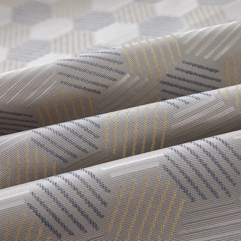 Louis Kellog Pameti Jacquard Ice Silk Mat Set