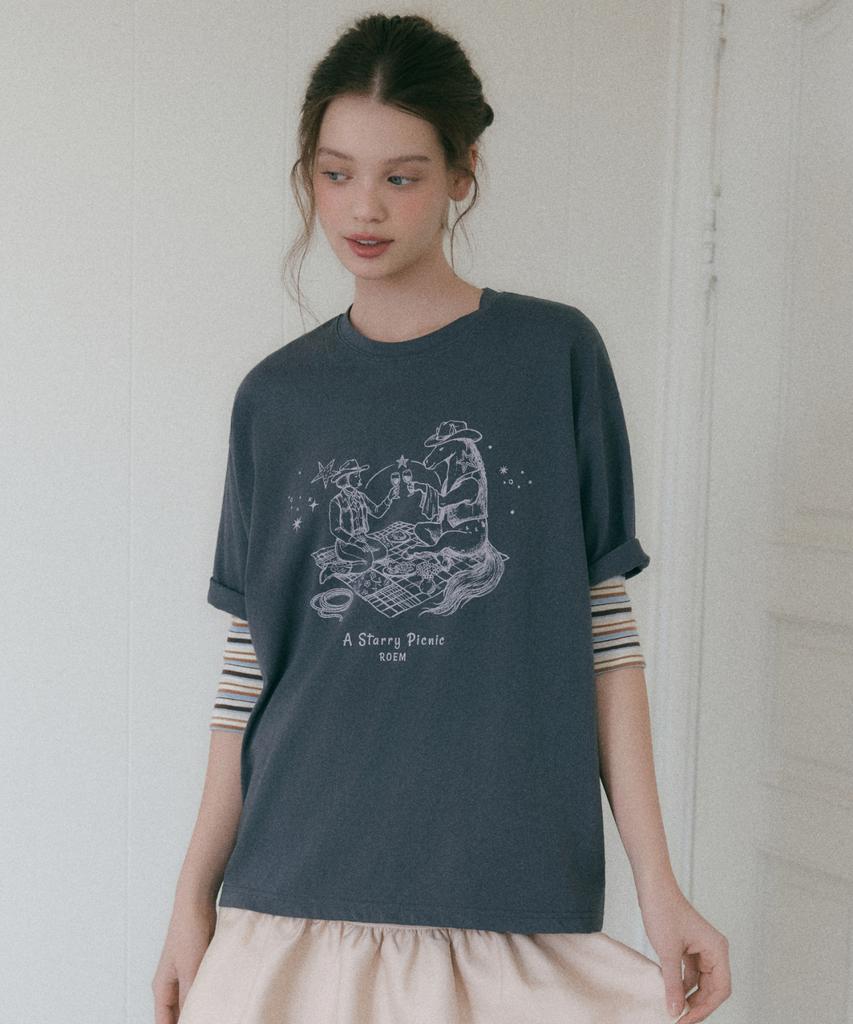 ROEM [Roem X Eunchae] Loose Fit Drawing T-Shirt Rmhwg26Yt1