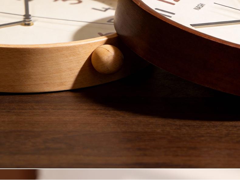 2026 Simple Retro Solid Wood Mantel Clock - High-End Tabletop Ornament for Living Room