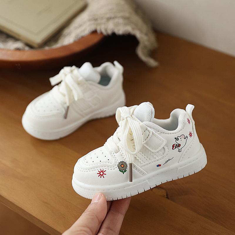 

Fashion Girls Shoes Spring New Kids Sneakers Cute Versatile Girls Cartoon Casual Shoe Comfort Non Slip Child Board Shoes 21