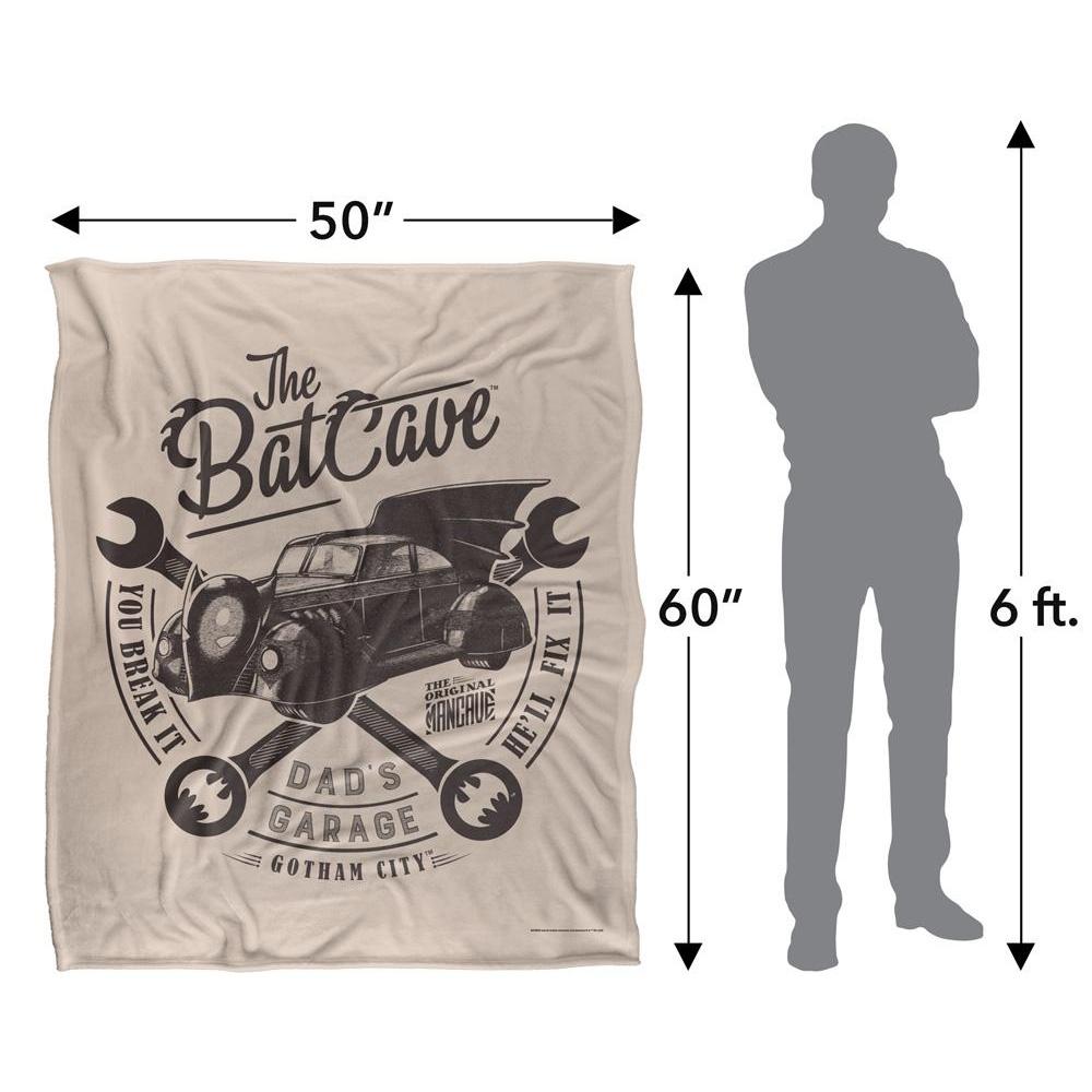 Batman DadÂ´s Garage Batmobile Blanket