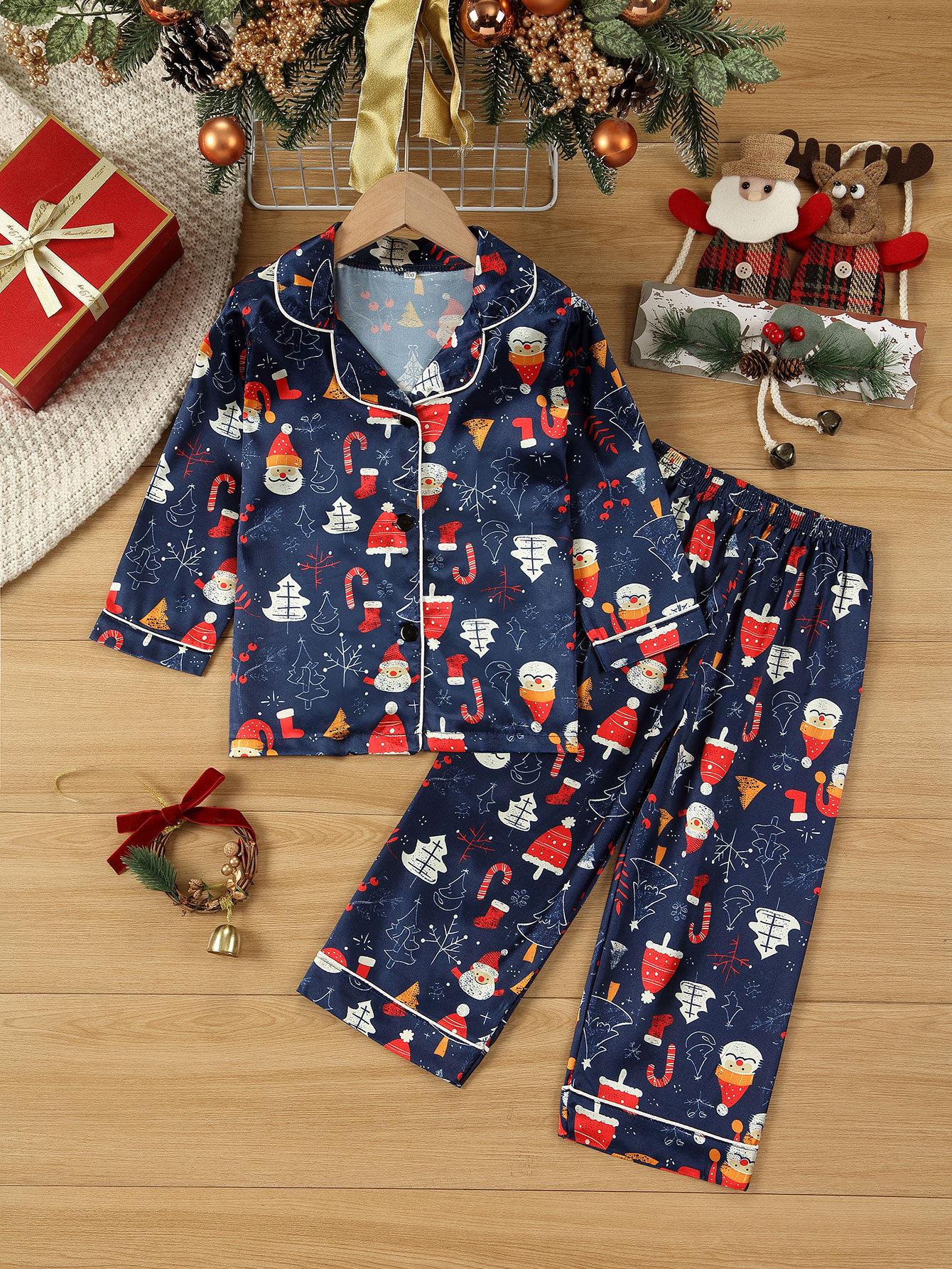 

Дитячий різдвяний піжамний комплект 1615 Autumn Flame з вогнезахисним покриттям - Святковий принт 120 cm