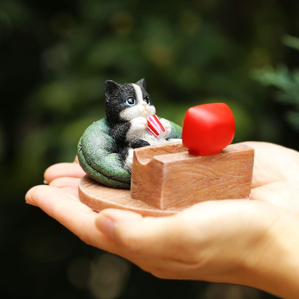 Devalier CA242BKW [Authentic] Cat Figurine with a Hachiware Design, Smartphone Stand Holder, Made of Resin, Perfect Gift