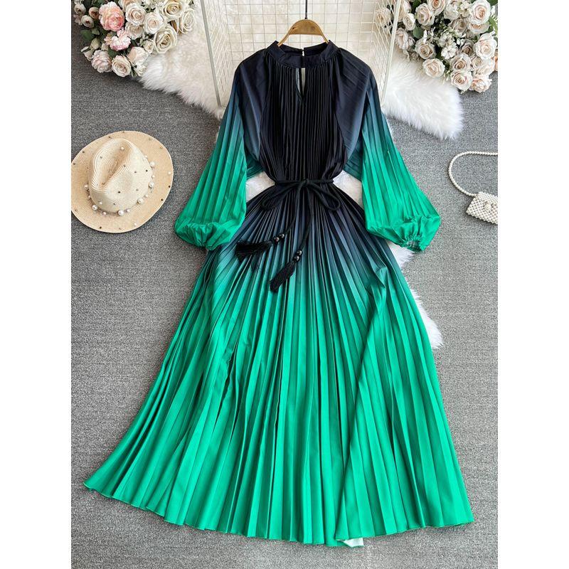 

Доступная роскошь Санжай Элегантное платье с длинными рукавами и градиентной расцветкой Green All yards