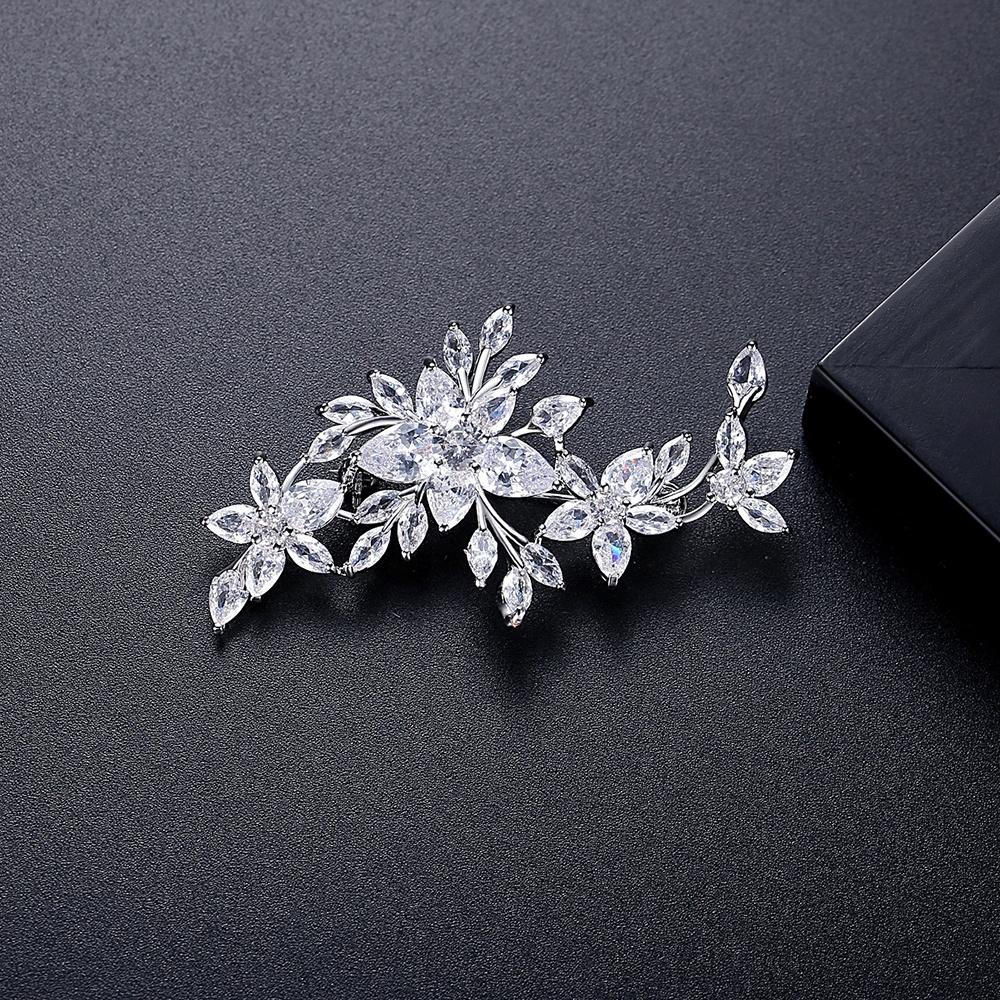 Luxury Exquisite Bling CZ Bridal Breastpin Wedding Clothes Jewelry Fashion Noble Zircon Flower Design Lapel Pin Brooch Jewellery