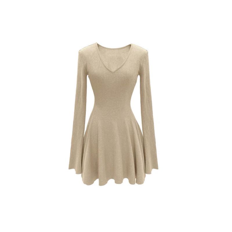 Elegant Women's Knitted A-line Dress - Slimming & Flattering for Autumn/Winter 2024