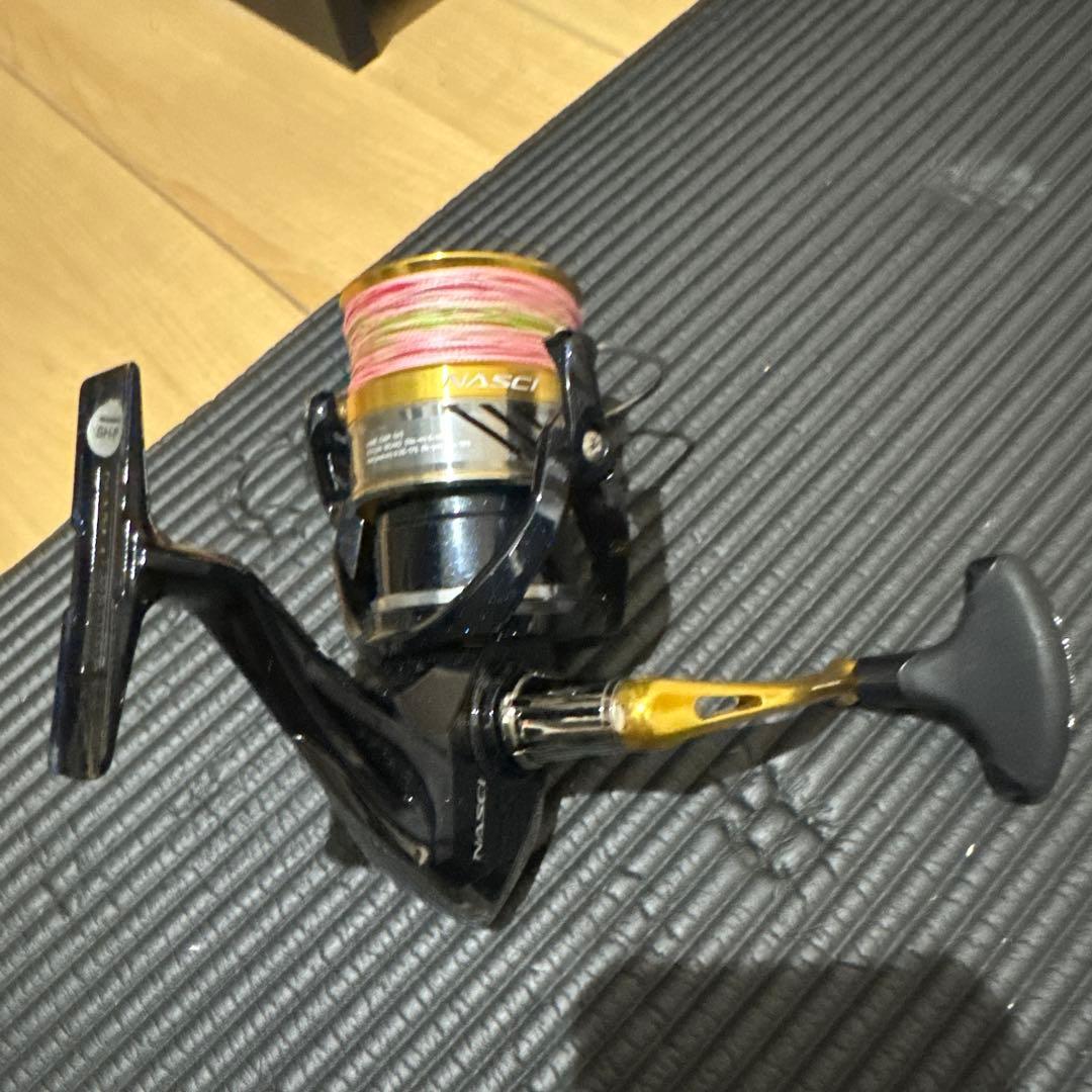 Used SHIMANO NASCI reel with lure (set upper, Spanish mackerel tune)