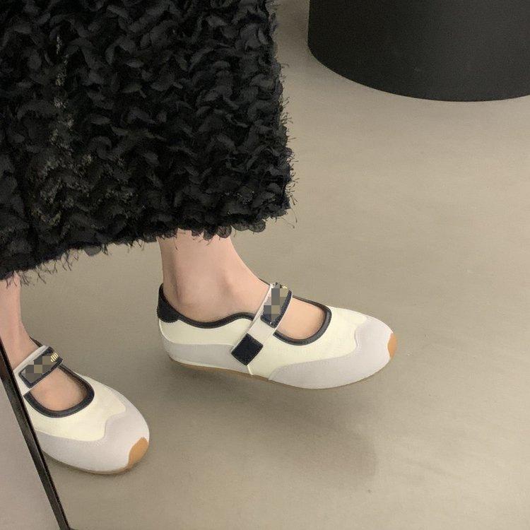 Korean round head soft flat bottom Velcro German training shoes autumn new comfortable breathable shallow mouth single shoes