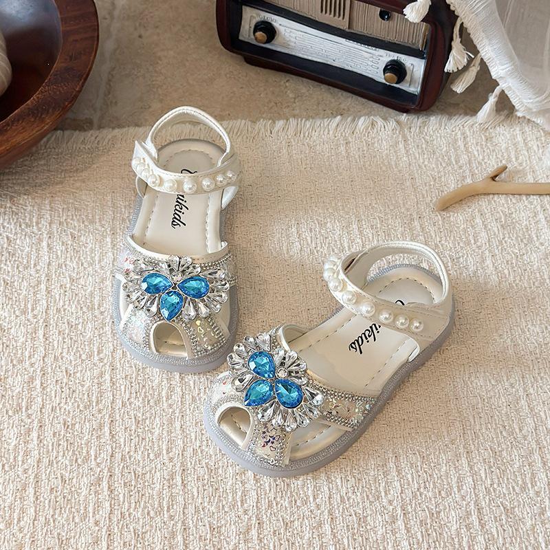 2026 Summer Crystal Princess Girls Closed-Toe Sandals - Stylish & Beautiful 24