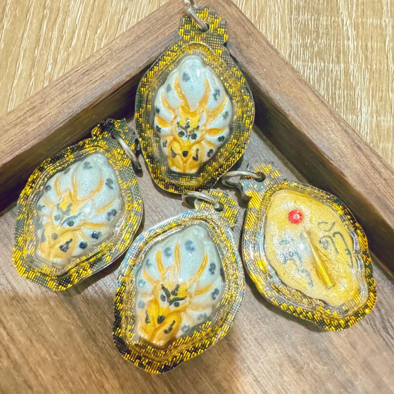 Ajarn Hand-Painted Gemstone Nine-Tailed Fox Statue - Genuine Thai Buddhist Brand Thai Xinyuan