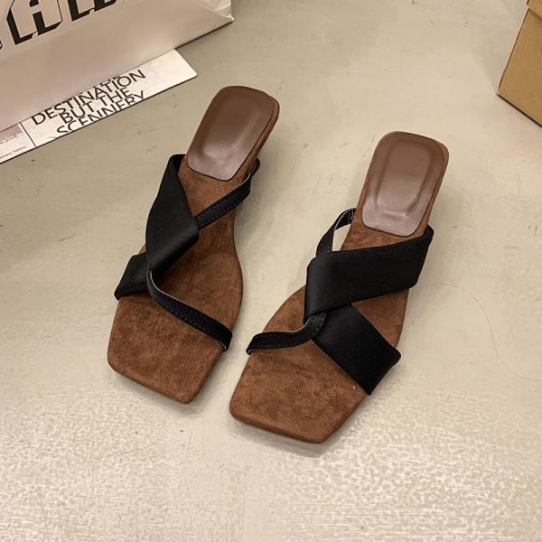 Fashion Shoes Woman 2025 On A Wedge Female Slippers Heeled Mules Square Toe New High Retro Scandals Slides On A Wedge Female Shoes Slipp