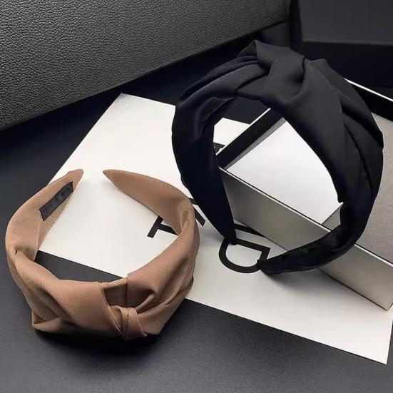 Women Headband Twist Knotted Design Anti-Slip Design Comfortable Fit Wide-Brimmed Hair Hoop Hair Accessory