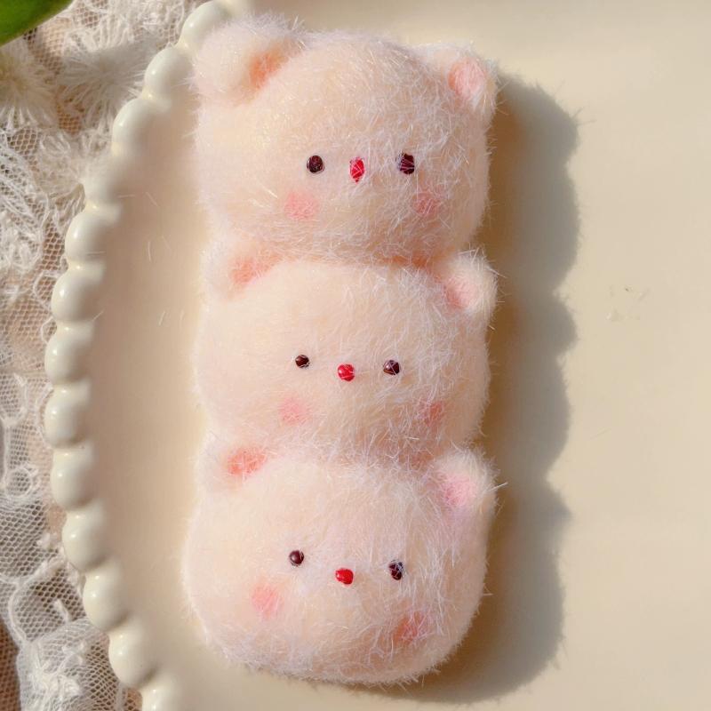 Kawaii Plush Bear Squeeze Toy Ooze Low Rebound Relief Stress Fingertip Decompression Toys Birthday Party Soft Squishy Gifts