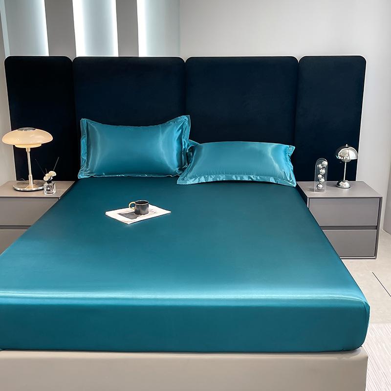 Cross-border Washed Silk Mattress Bamboo Fiber Waterproof Mattress Urine Barrier Non-slip Fixed Fully Enclosed Mattress Protective Cover