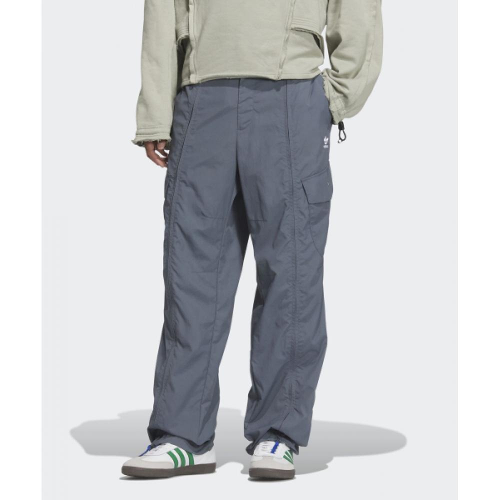 

Спортивные брюки Adidas Ordinary People x adidas Onyx IZ4920