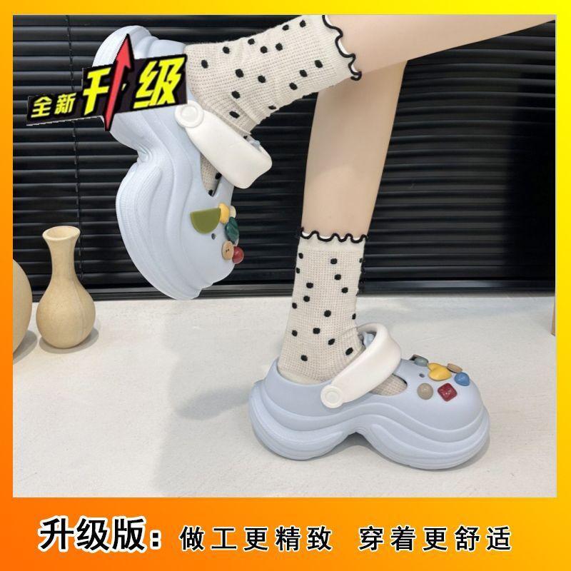 

Маленький человек увеличивает рост и наступает в дерьмо, нескользящие и крутые тапочки 2025 лето и осень новые высокоценные универсальные туфли Мэри Джейн с отверстиями 40