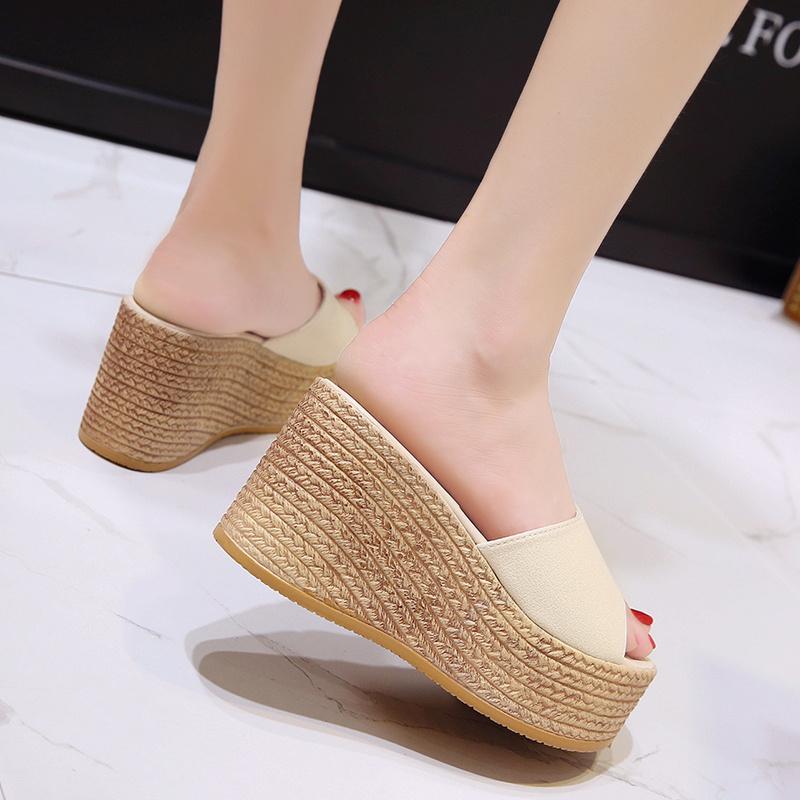 New Summer Style Fashionable Comfortable Versatile Elegant and Wear-resistant Platform Thick-soled Sandals and Slippers